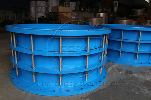 <a href=http://www.xinligd.com target=_blank class=infotextkey>伸縮接頭</a>對管道的保護(hù)