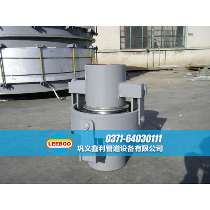 萬(wàn)向鉸鏈<a href=http://m.pnbfbz.com target=_blank class=infotextkey>補(bǔ)償器</a>實(shí)物圖