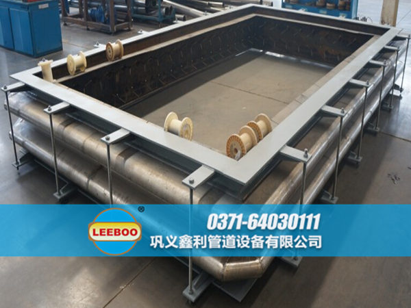 江蘇省南京市高淳縣<a href=http://www.xinligd.com target=_blank class=infotextkey>伸縮接頭</a>運(yùn)行車間